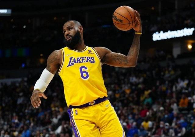 "LeBron James got clamped by an autogenerated player?!": NBA Twitter erupts as Davon Reed forces The King to slip and give up the ball