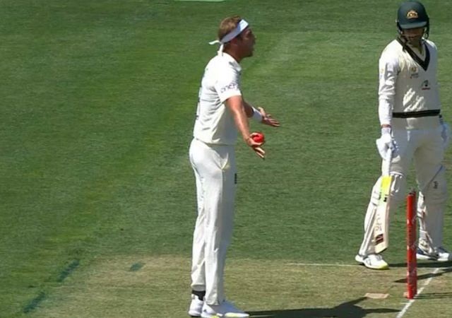 "Stop moving the robot": Stuart Broad screams as Fox Cricket rover disrupts his bowling run-up in Hobart 5th Ashes Test