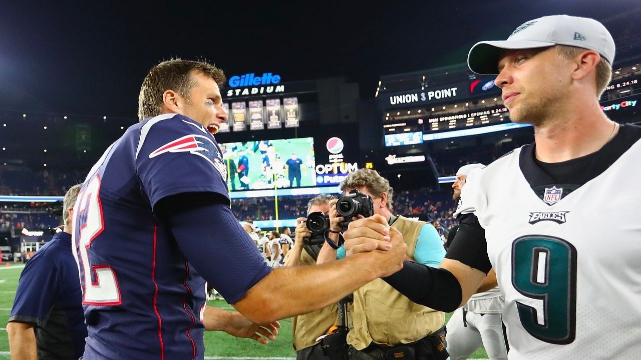 One former NFL quarterback is definitely not a fan of Tom Brady: 'He just  pisses me off' 