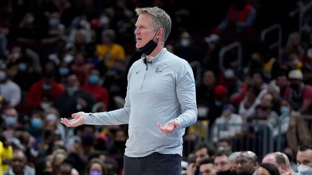"Our expectations for you were low, but HOLI F*#K, Steve Kerr!": NBA Twitter roasts Warriors head coach for egrigious mistake late in the game vs Pacers