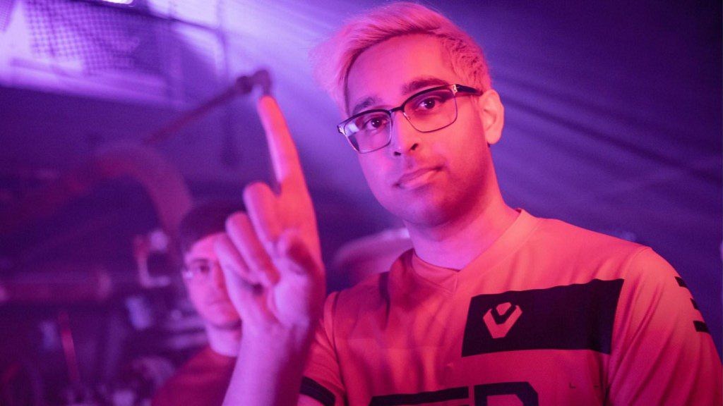 shahzam Best Valorant Crosshair Settings