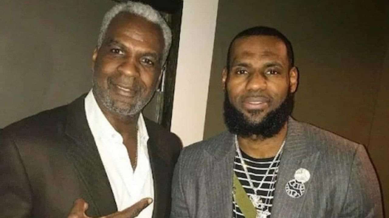 “LeBron James told me he’s leaving the Cavaliers for Miami a year before leaving”: Charles Oakley shockingly reveals the Lakers superstar knew all along he would leave the Cavs