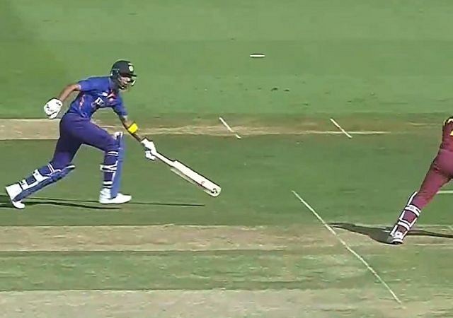 KL Rahul run out today: KL Rahul dismissed in bizarre manner; stops midway while completing second run with Suryakumar Yadav
