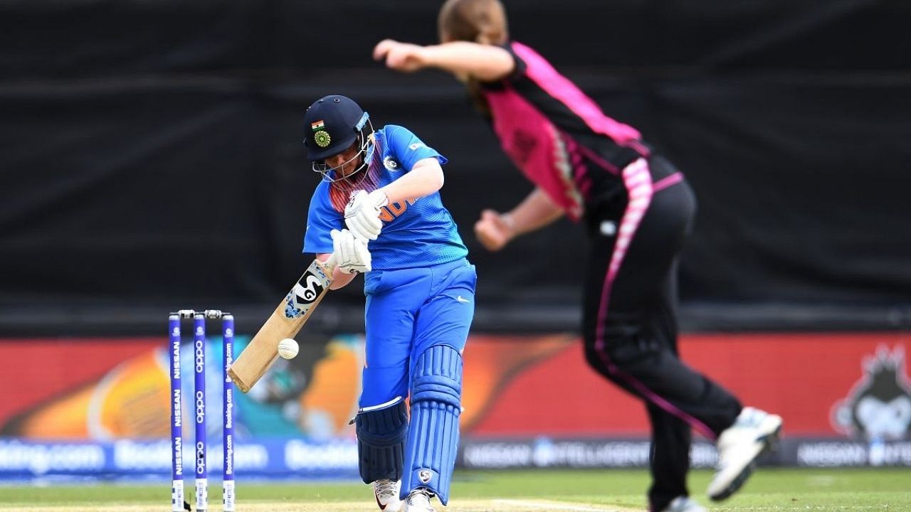 NZ-W vs IND-W Head to Head Record in T20s | New Zealand Women vs India Women T20I stats | Queenstown stadium records