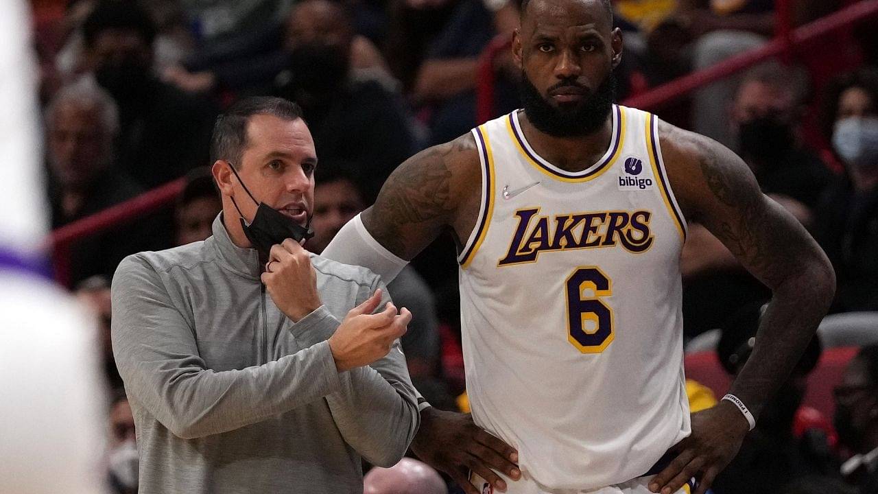 "The Lakers are a 2nd round playoff team, the western conference is fragile": NBA analyst Ric Bucher points out the health of Chris Paul and Draymond Green being uncertain