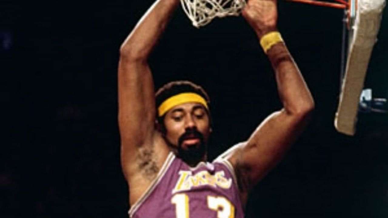 43-Year-Old Wilt Chamberlain Ruthlessly Blocked All Of Magic