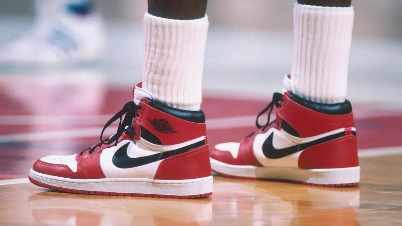 "Michael Jordan made a mistake wearing the Air Jordan 1 against the New York Knicks": The Chicago Bulls legend went for nostalgia, but ended up with cut up feet, as shown in the Last Dance