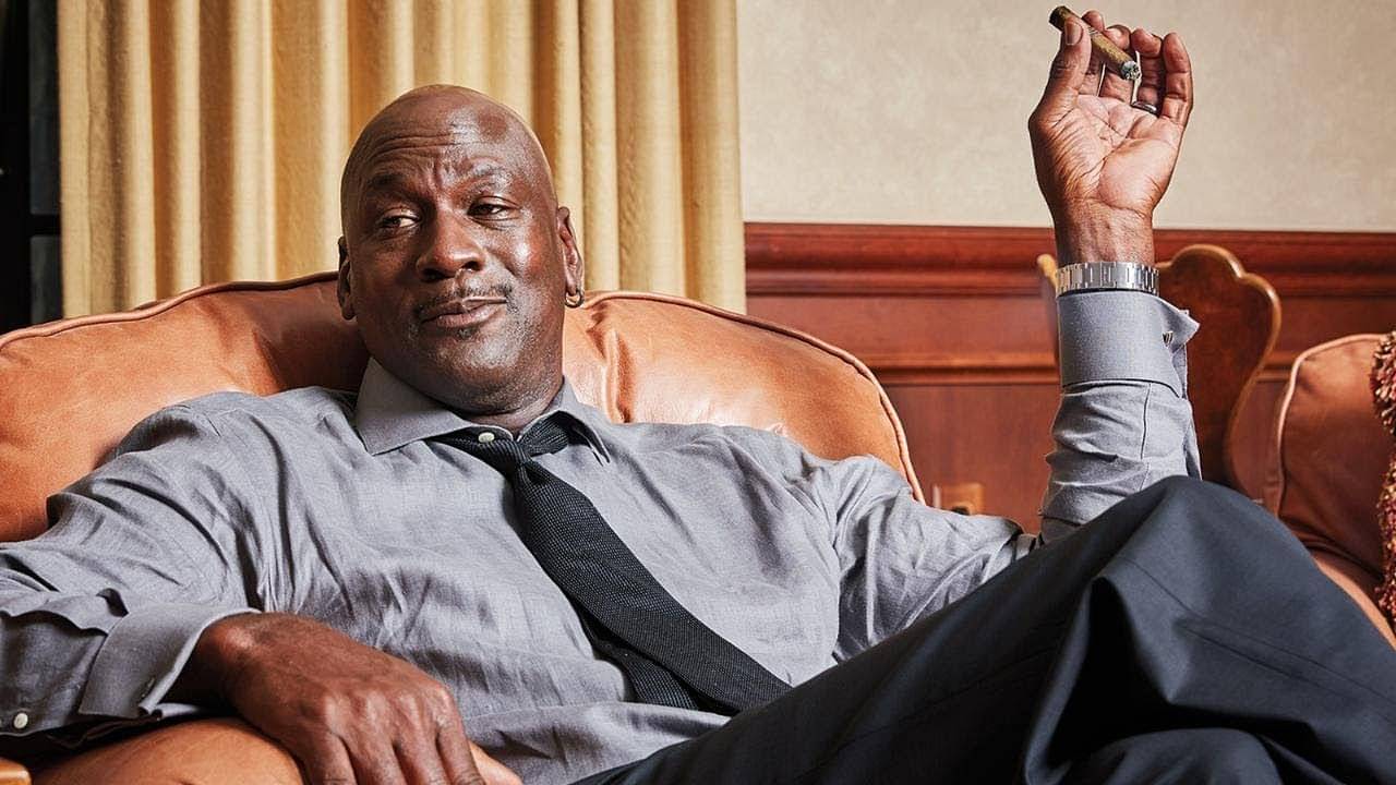 "Michael Jordan has spent between $550k to $940k on cigars!": The Bulls legend has so much money to burn for his addiction that he spends $14-24 per cigar