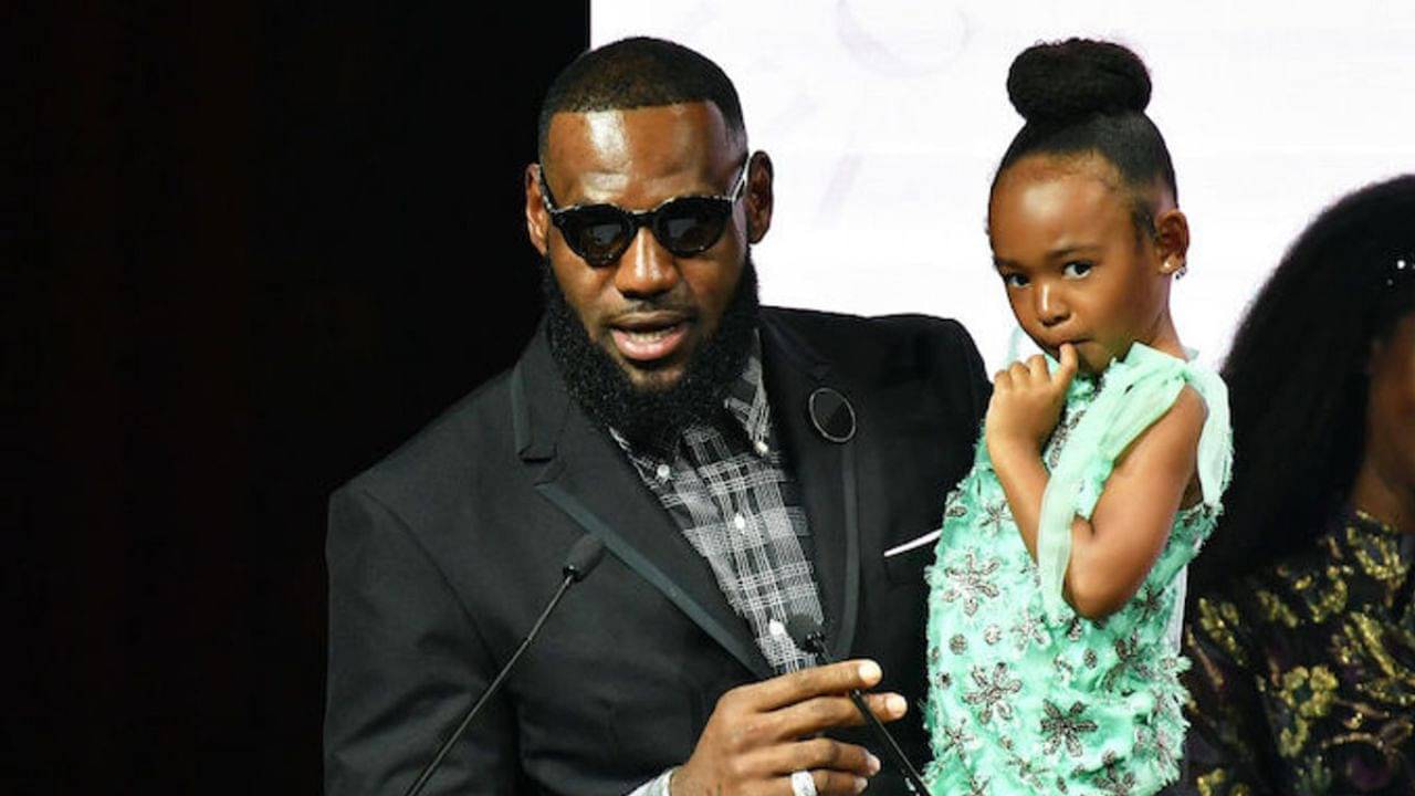 LeBron James posted a video of him smoking a cigar overlooking the ocean and chilling with his daughter, of course, Twitter has a problem!