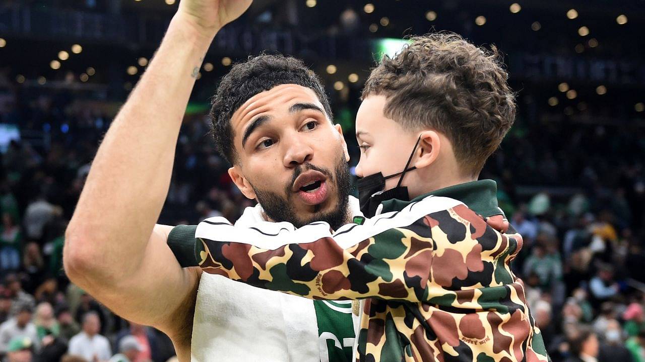 Watch out Jaylen Brown, your roster spot is in trouble as Deuce Tatum shows off his jab step. Looks like Jayson has been giving him lessons.