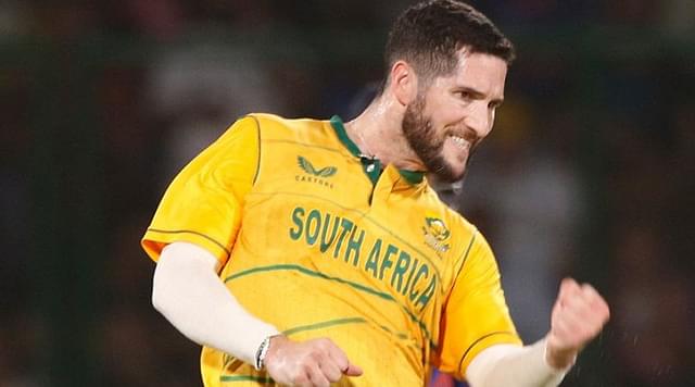 South African all-rounder Wayne Parnell has said that team India will definitely bounce back in the 2nd T20I match at Cuttack.