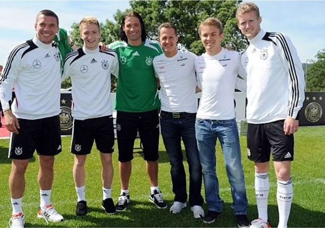"Michael Schumacher and Nico Rosberg had it under control"- Former Mercedes teammates visit Germany's National Football camp ahead of Euro 2012