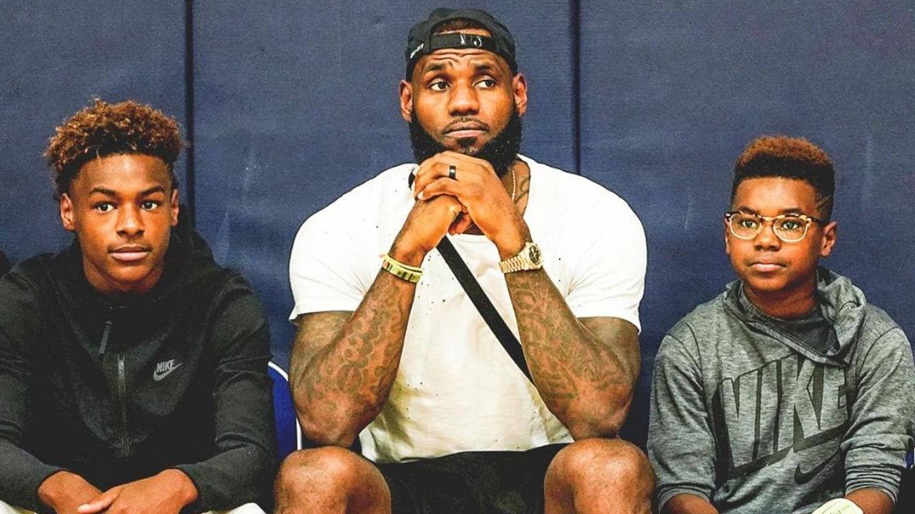 “Come on LeBron James, you’re a billionaire, get a new net”: NBA Twitter reacts as the Lakers star shoots around with Bronny James and Bryce James on Instagram Live