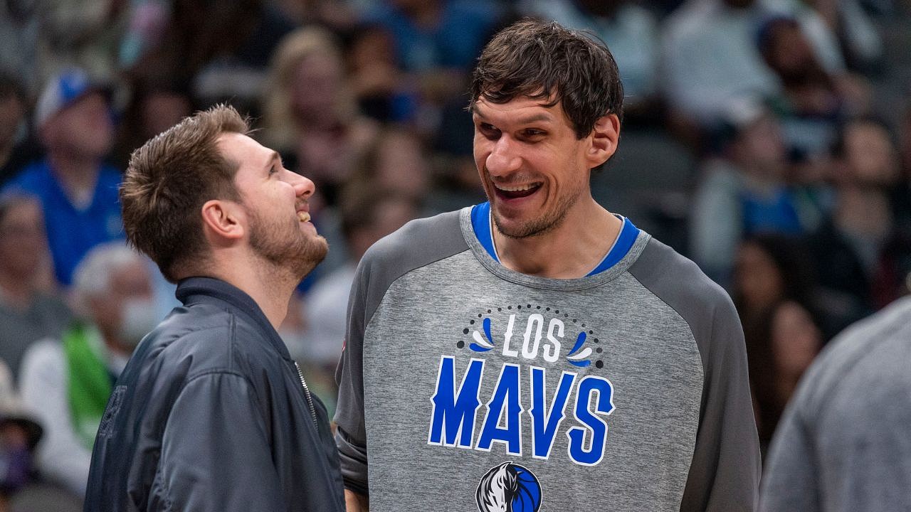 Boban Marjanovic in Dude Perfect - Mavs Moneyball