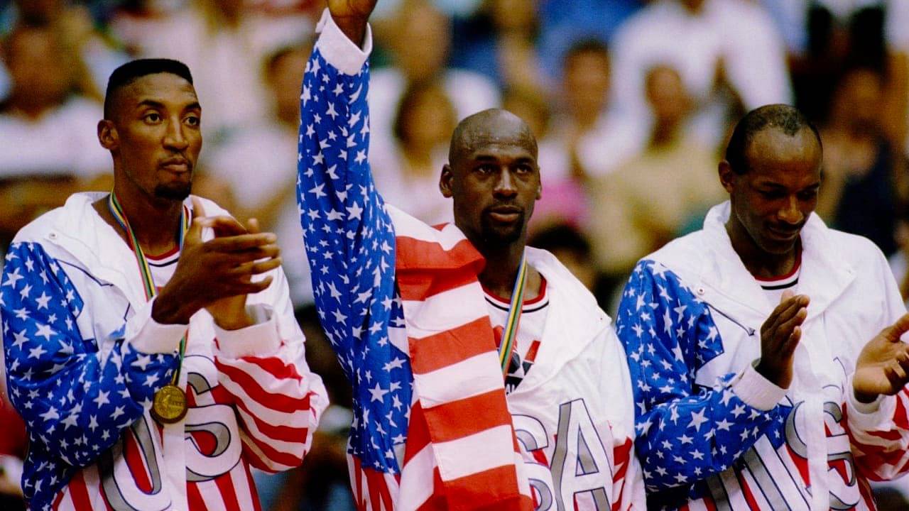 Línea del sitio Crítico FALSO Michael Jordan protected his 'future' $150 million a year by using the US  Flag at the Olympics - The SportsRush