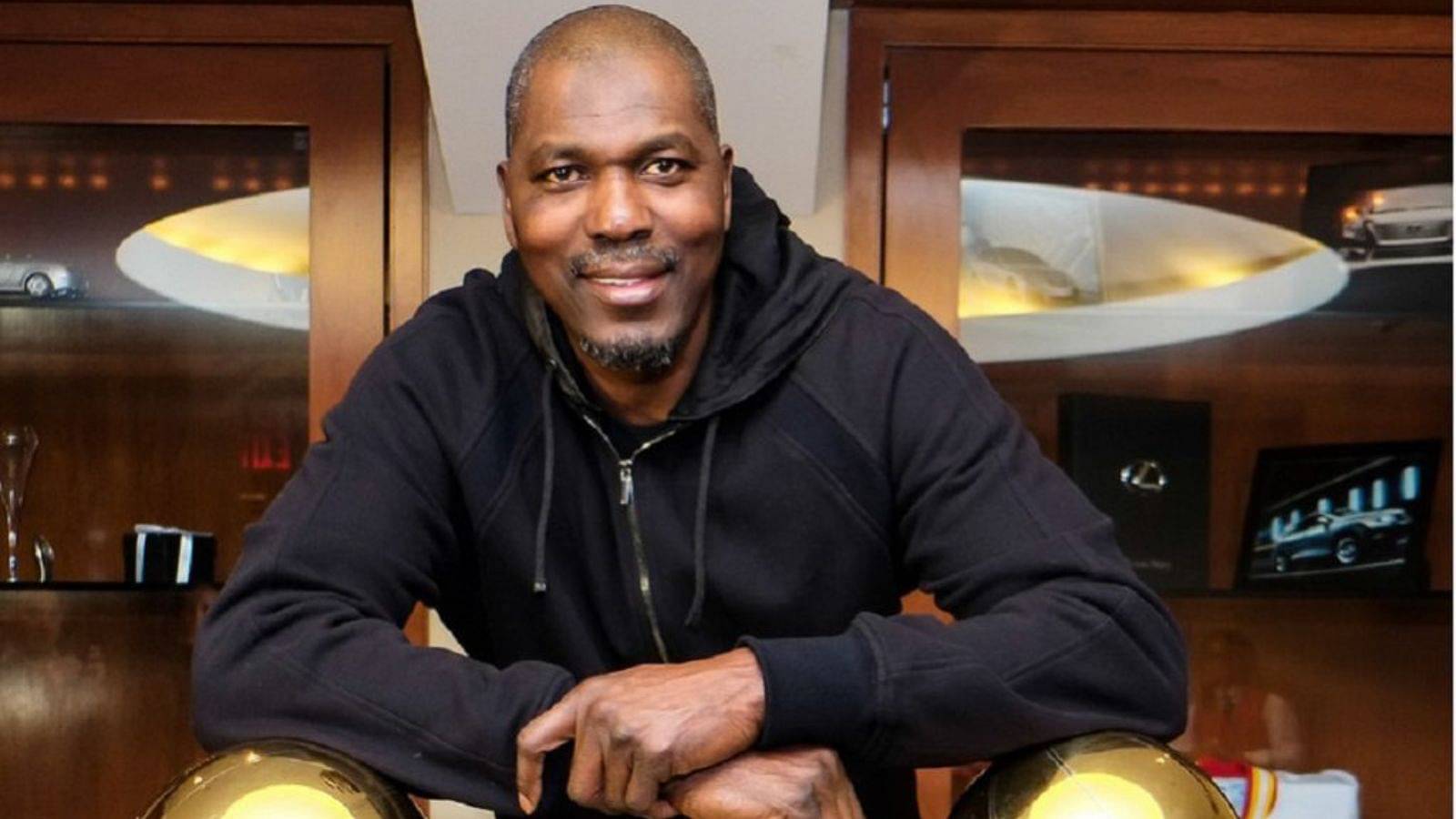 A Hakeem Olajuwon Mosque Once Donated $80,000 to Fronts Supporting Terror Groups al-Qaida and Hamas