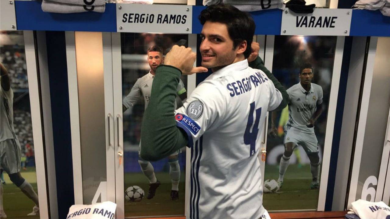 "Forza Ferrari and Hala Madrid!"- 27-year old Carlos Sainz refuses to sign Barcelona jersey being a Real Madrid fan himself
