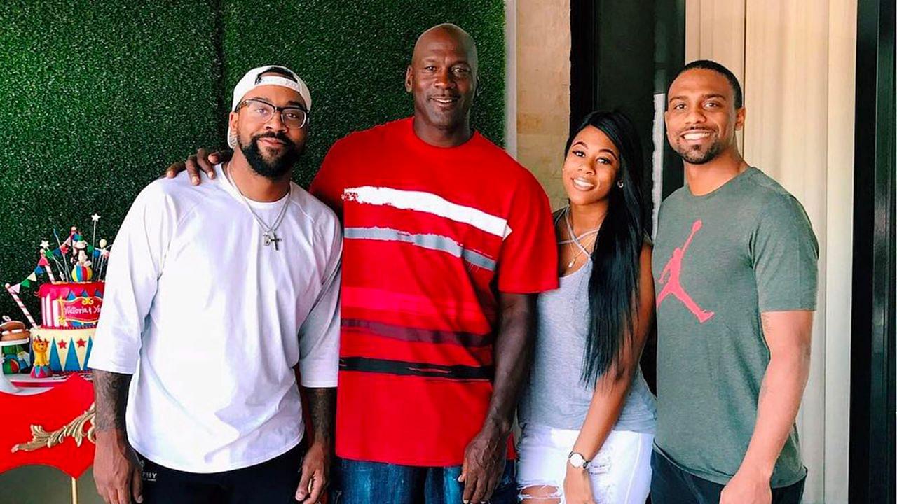 Multi-Billionaire Michael Jordan used to make 13 year old son cry and call his mom while playing one-on-one during practice