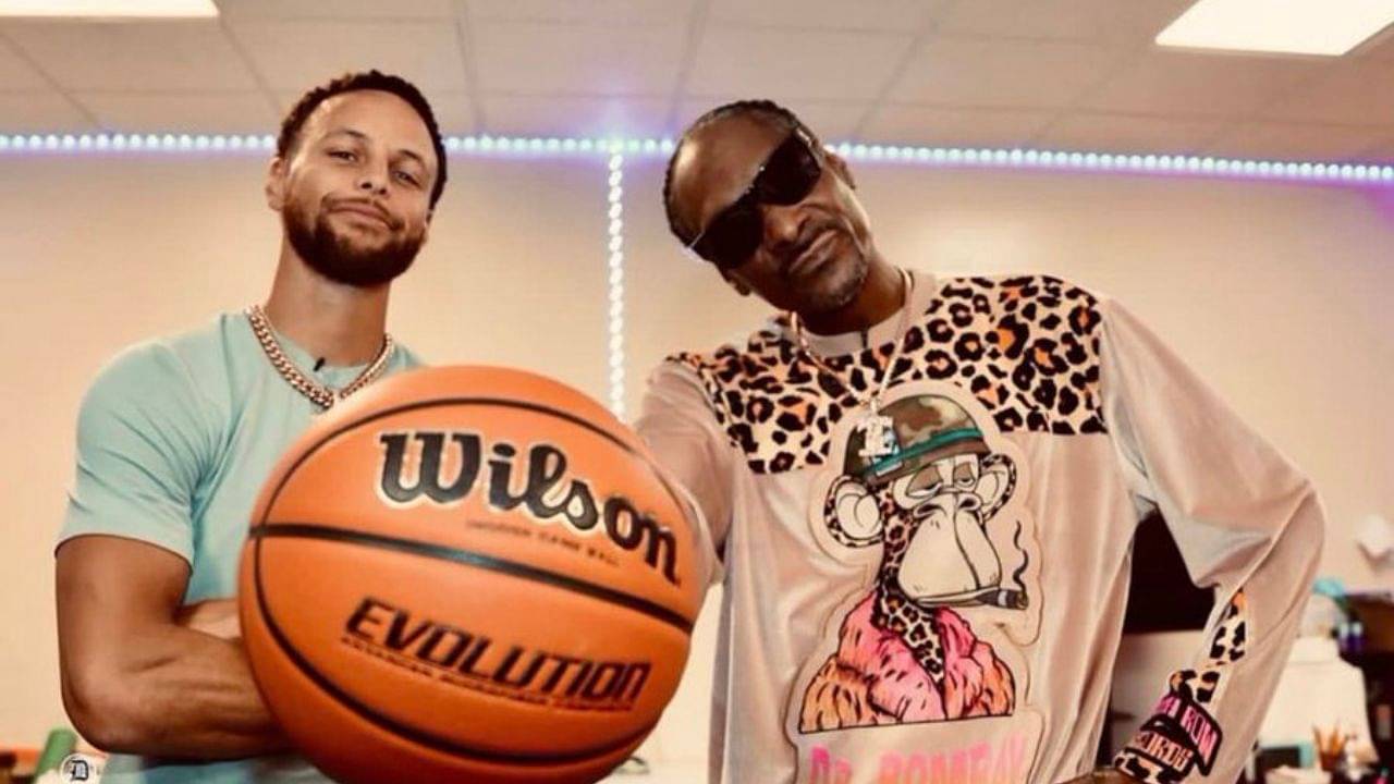 $150M worth Snoop Dogg welcomes Stephen Curry to Death Row Records with some jewelry