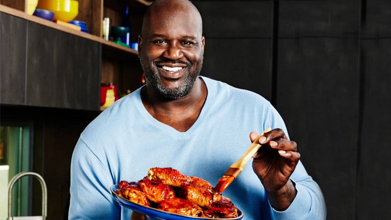 Shaquille O'Neal's insane 10 drink, Roscoe's chicken and waffles are the reason why he weighs 350 lbs  