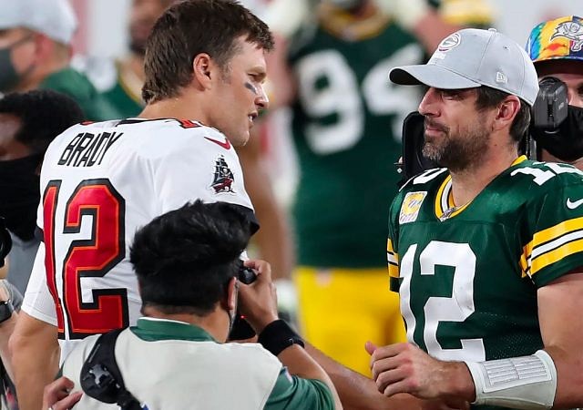 Aaron Rodgers won't chase $250 million Tom Brady's career path after signing $200 million extension