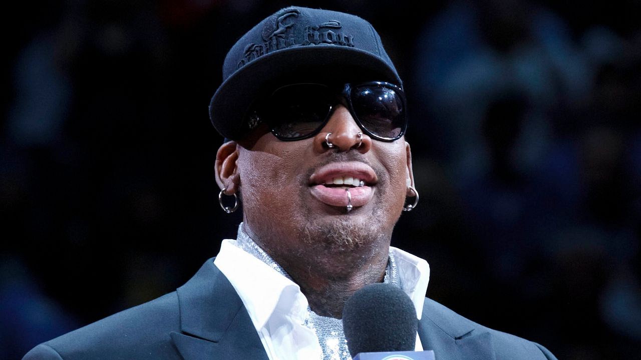 Dennis Rodman, who hid Carmen Electra from Michael Jordan, tricked ...