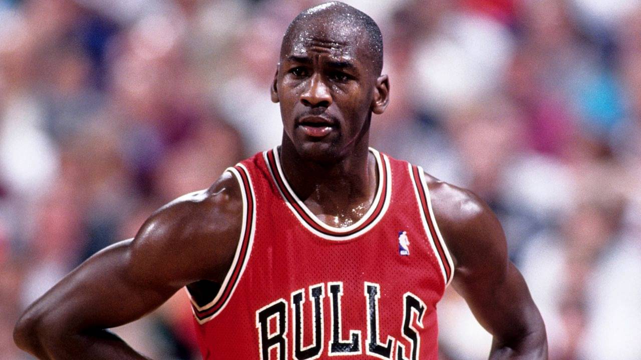 Michael Jordan, who retired 3 times, revealed he’d play 42 y/o if he had 7’0 Shaquille O’Neal