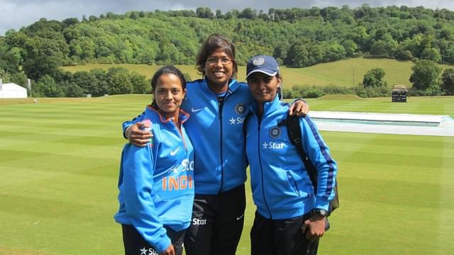 "Super nice, welcoming and ever smiling": Shikha Pandey shares first memory of Jhulan Goswami on her retirement day
