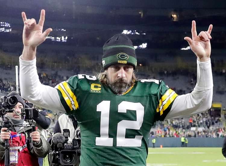 Aaron Rodgers Salary How Much Cash Does The Green Bay Packers QB Takes