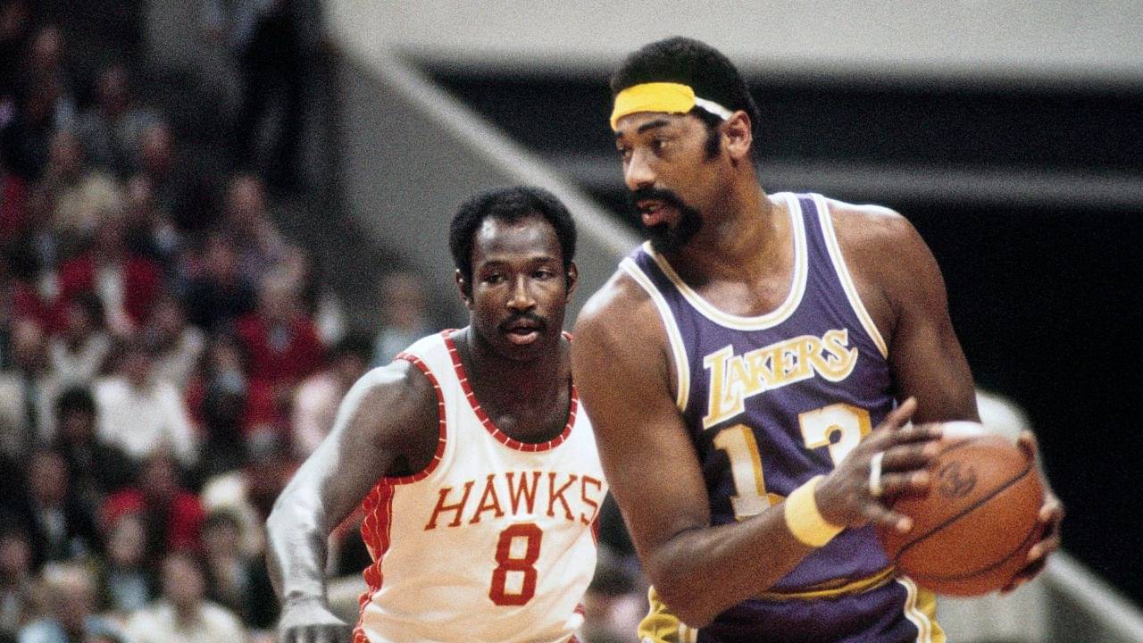 Retired Wilt Chamberlain Once Carried 600lbs In a Random Act Of Kindness Following Knicks Meeting