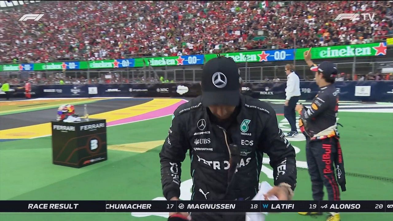 Sergio Perez Stops Mexican Fans From Booing Lewis Hamilton During Post Race Interview F1 Fans 