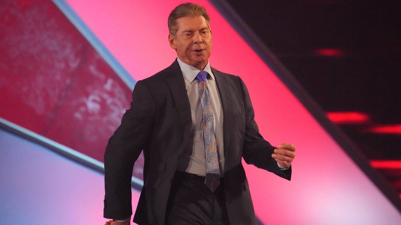Vince McMahon stunner