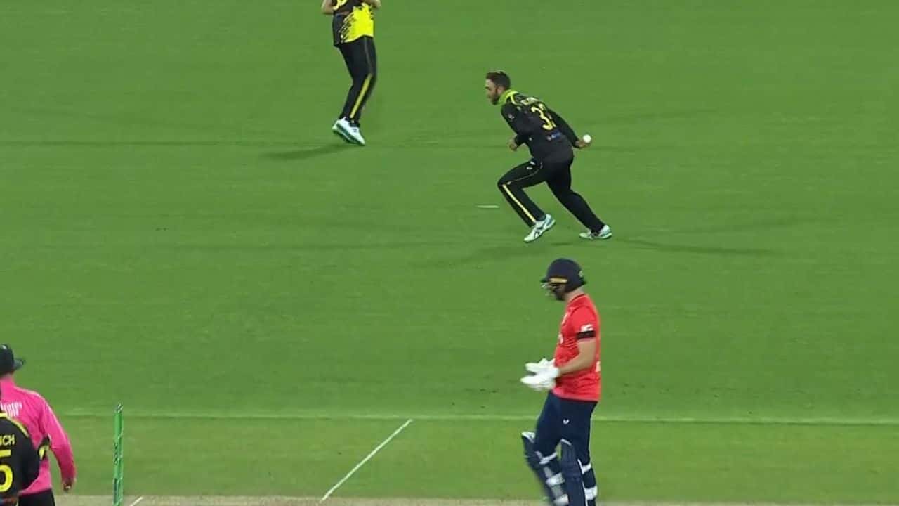 Why are England wearing black armbands today 2022 Why are the