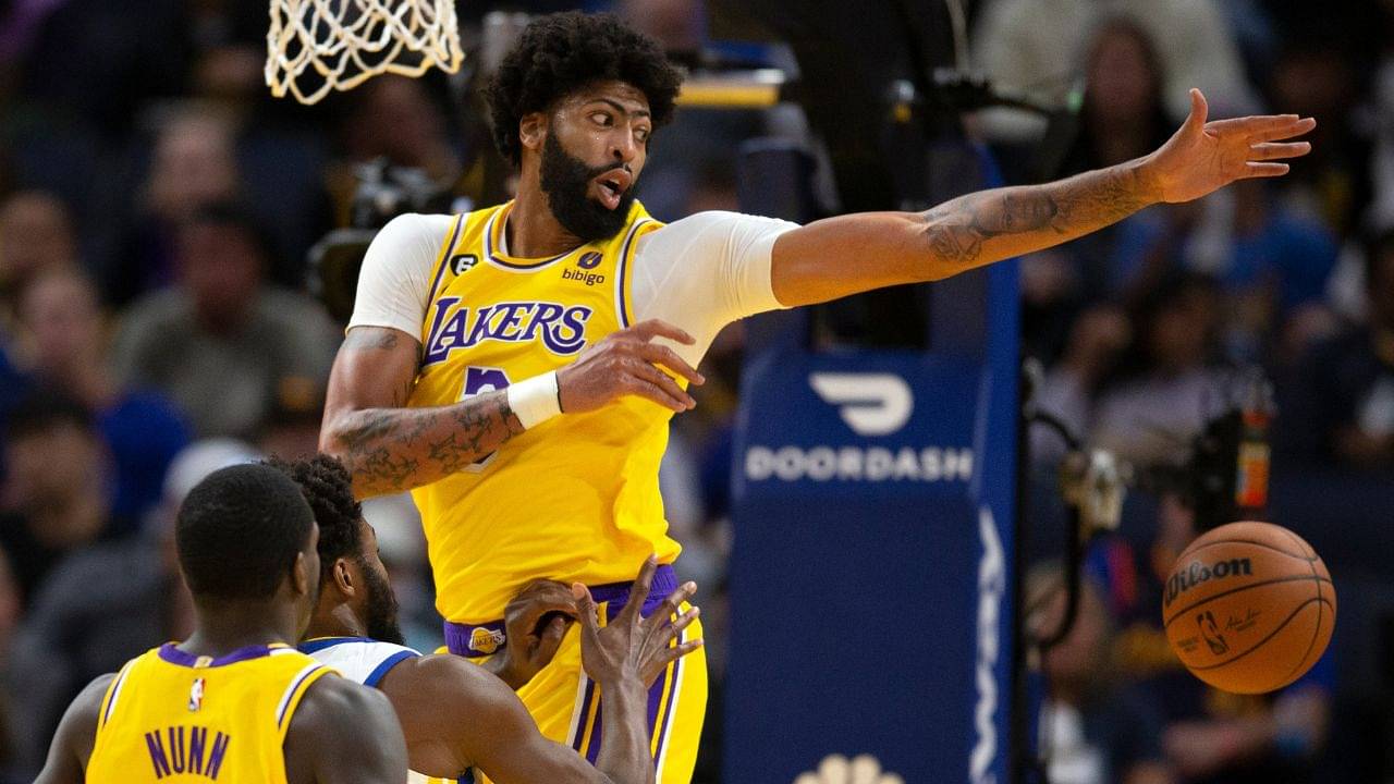 "It's Difficult to Dribble When They're on the Floor!": Anthony Davis Heaps Praise Onto 2 Lakers Players Coming Into the Season With Very Different Expectations