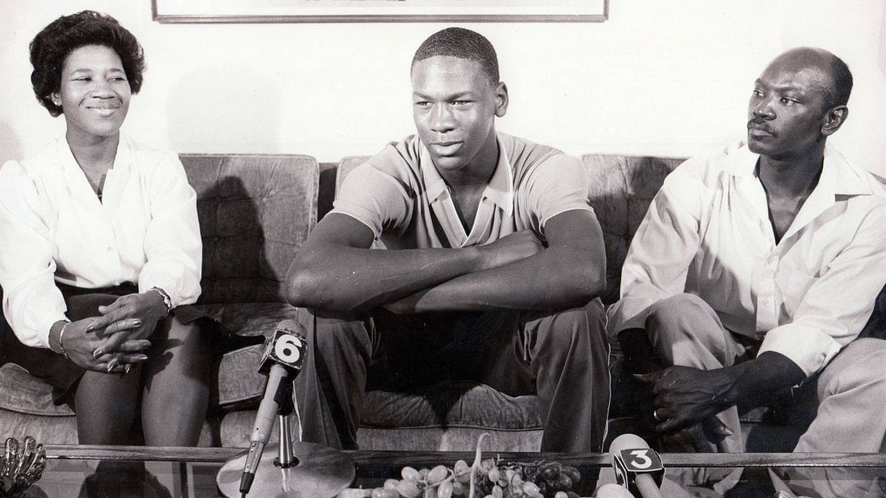 Michael Jordan, Who Reminded Larry About His Shoe Brand, Often Fought Brother After Games