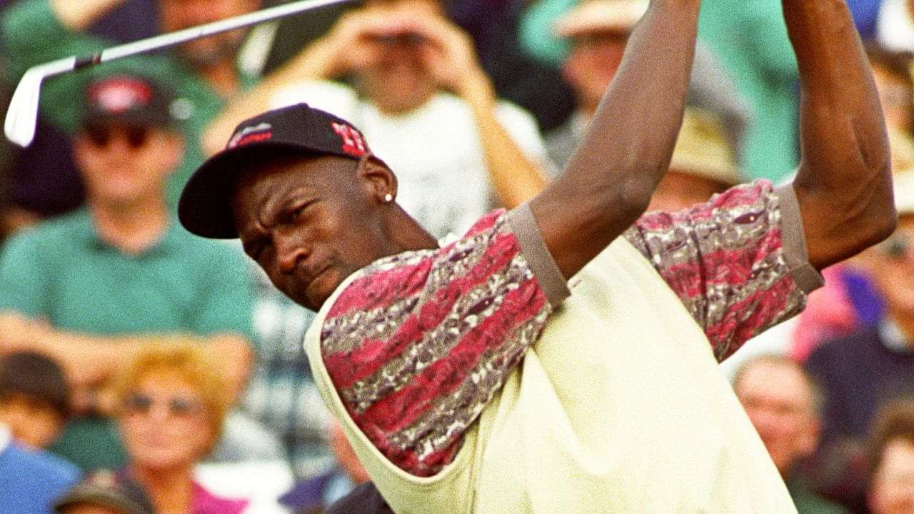 "Never bet against Michael Jordan!": Watch a Circus Shot from the Bulls Legend on the Golf Course! 