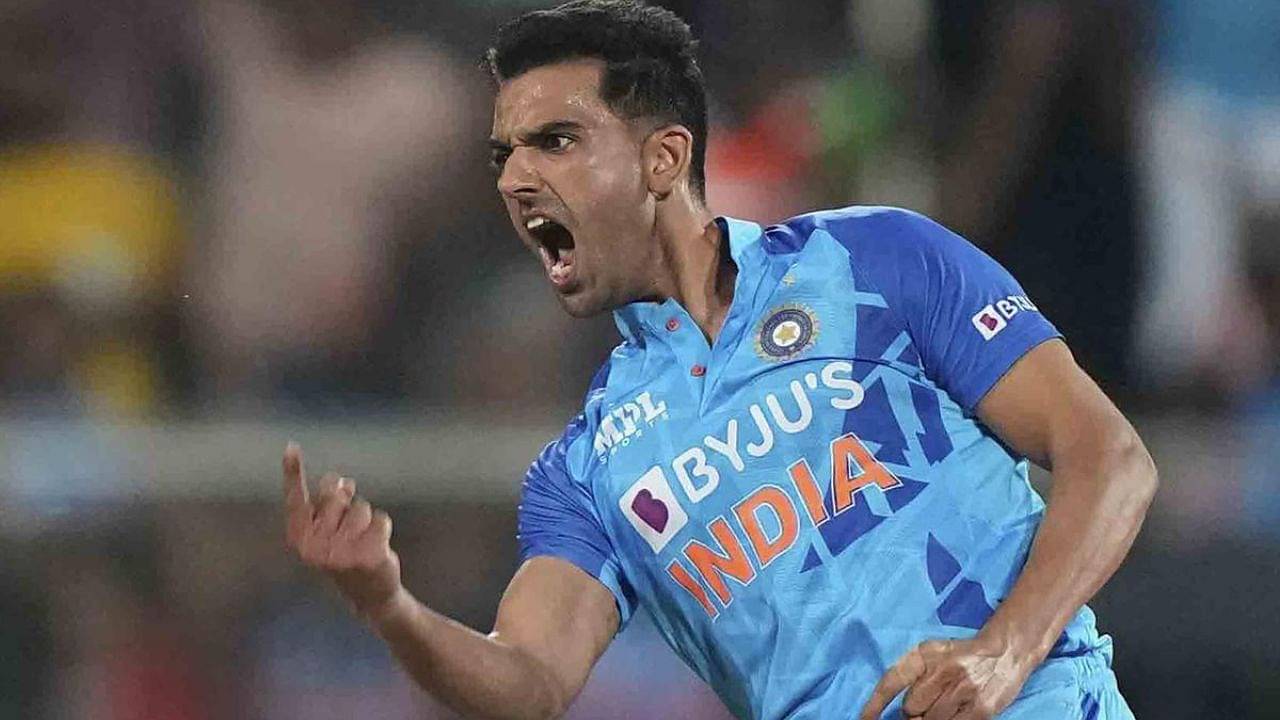When INR 56 Crore worth Deepak Chahar claimed he has better death overs stats than other bowlers
