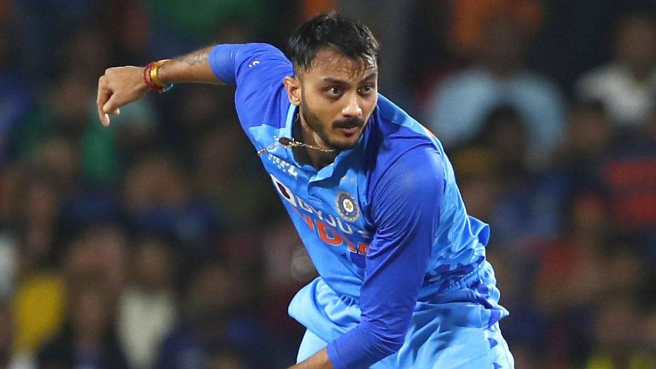 Why is Axar Patel not playing today's T20 World Cup 2022 match between India and South Africa in Perth?