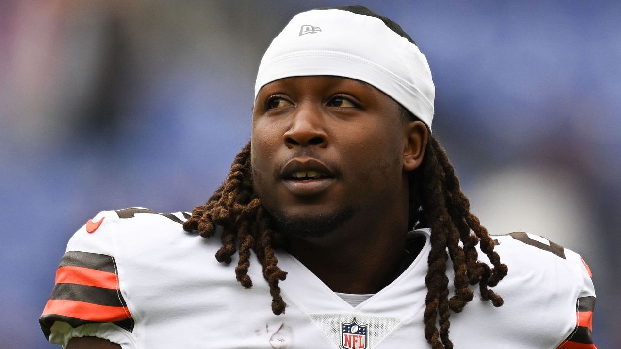 Could/Should the Eagles Trade for Browns RB Kareem Hunt? 