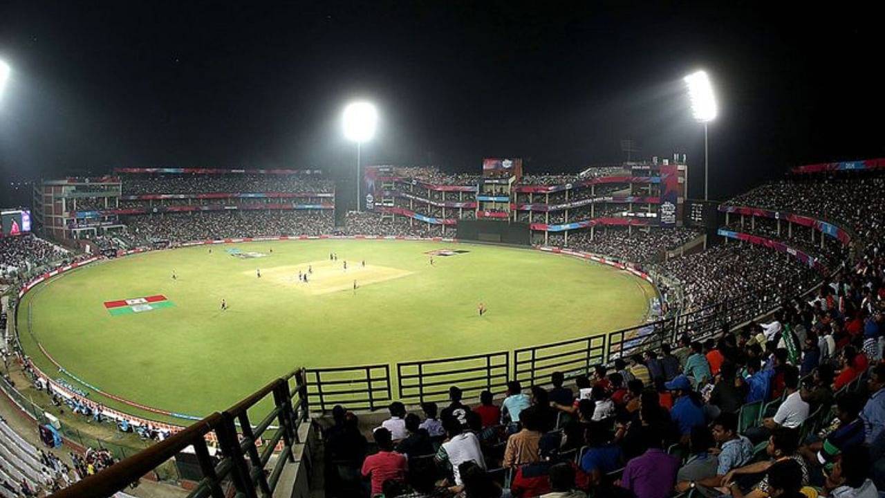 Arun Jaitley Stadium boundary length: What is Feroz Shah Kotla Delhi ground dimension and boundary size in metre?