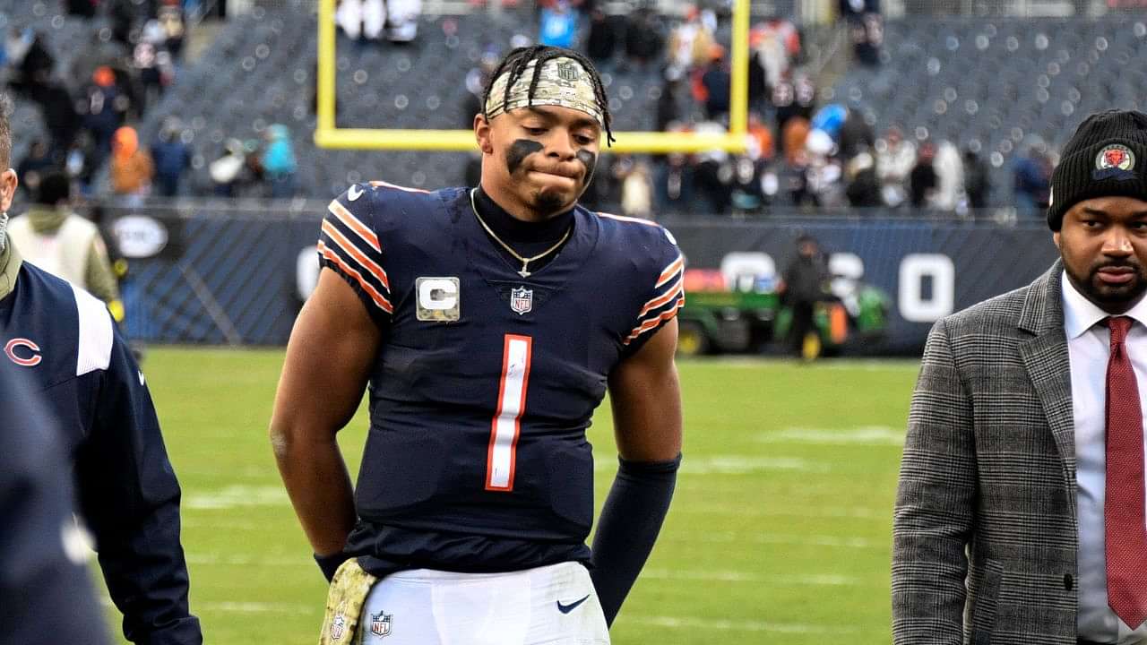 Chicago Bears: How to describe Justin Fields' rookie season?