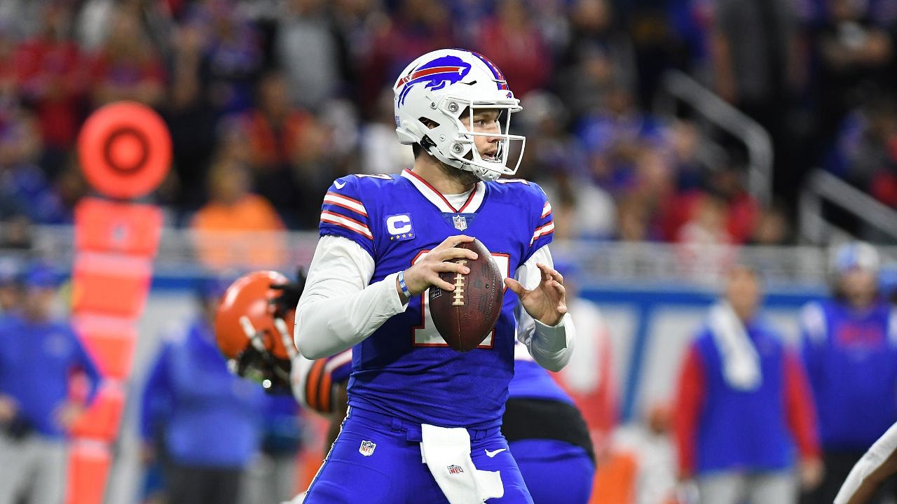 Willing to Sacrifice My Body: Inspired by Kobe Bryant's Mamba Mentality, Josh  Allen Once Made a Thumping Comeback After Sustaining a Terrible Shoulder  Injury - The SportsRush