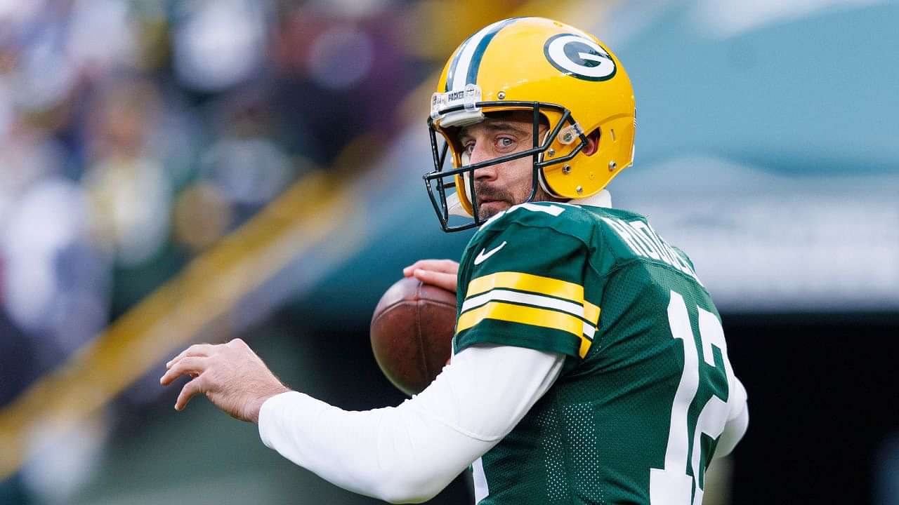 Aaron Rodgers Doesn't 'Give A Sh*t About One Of These Experts On