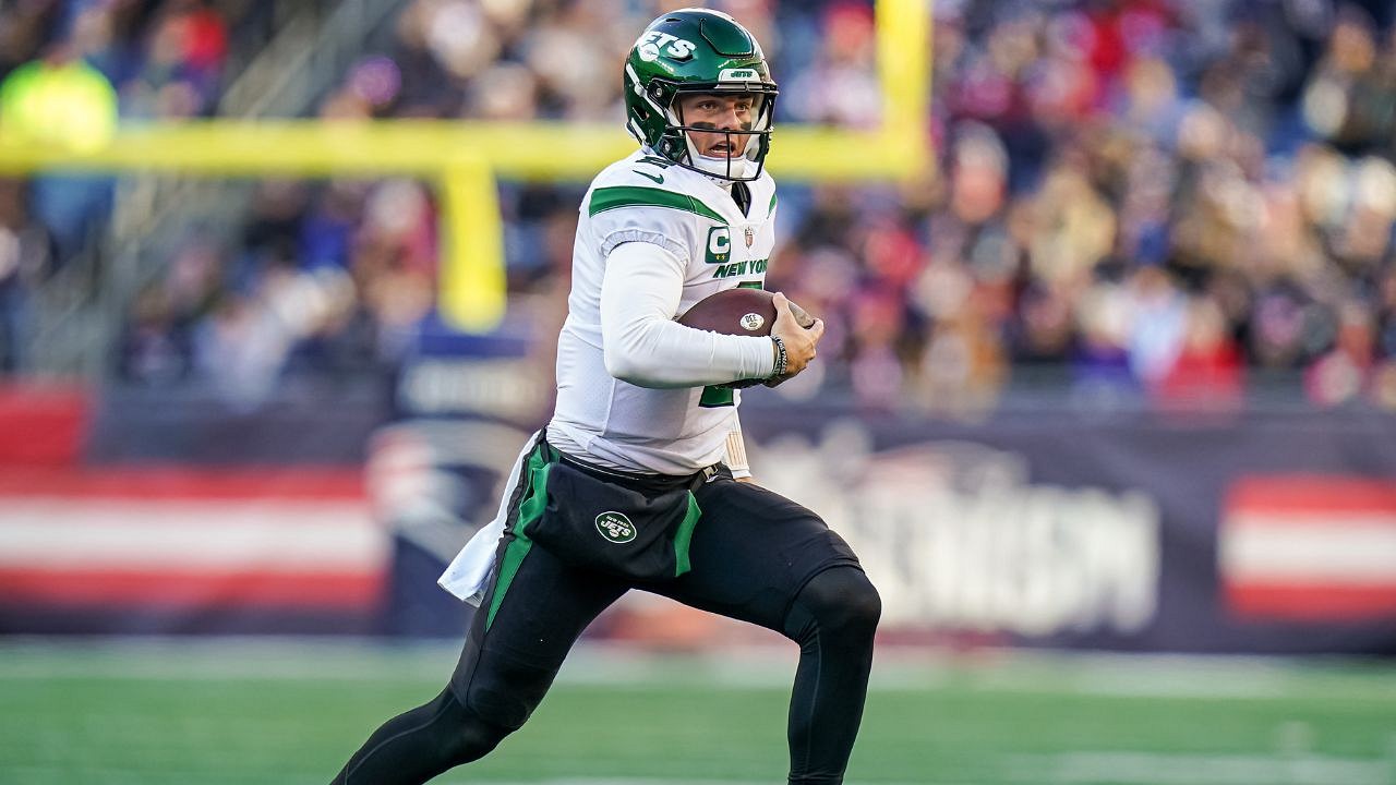 Justin Fields apologized to his defense after monster game while Zach  Wilson threw his teammates under the bus - The SportsRush