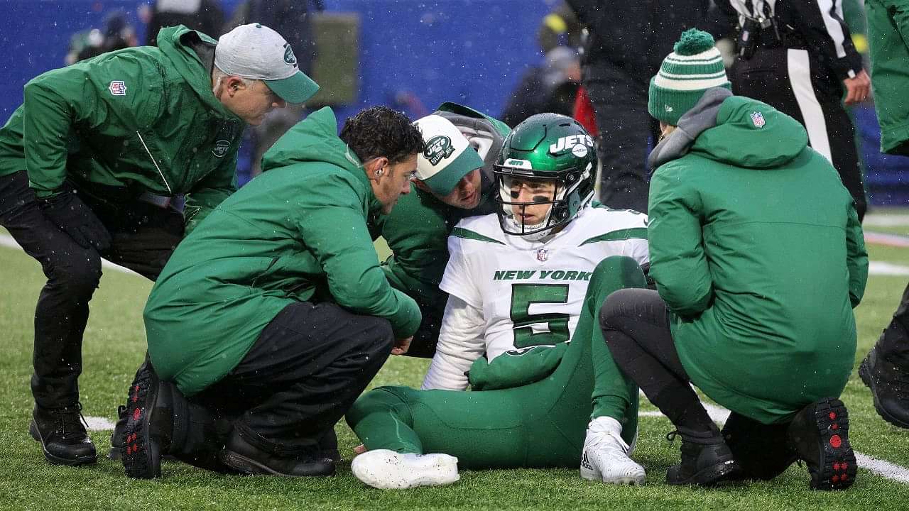 Jets Locker Room 'Rejoiced' When Zach Wilson Was Benched For Mike White,  Says NFL Insider Dov Kleiman in a Shocking Report - The SportsRush