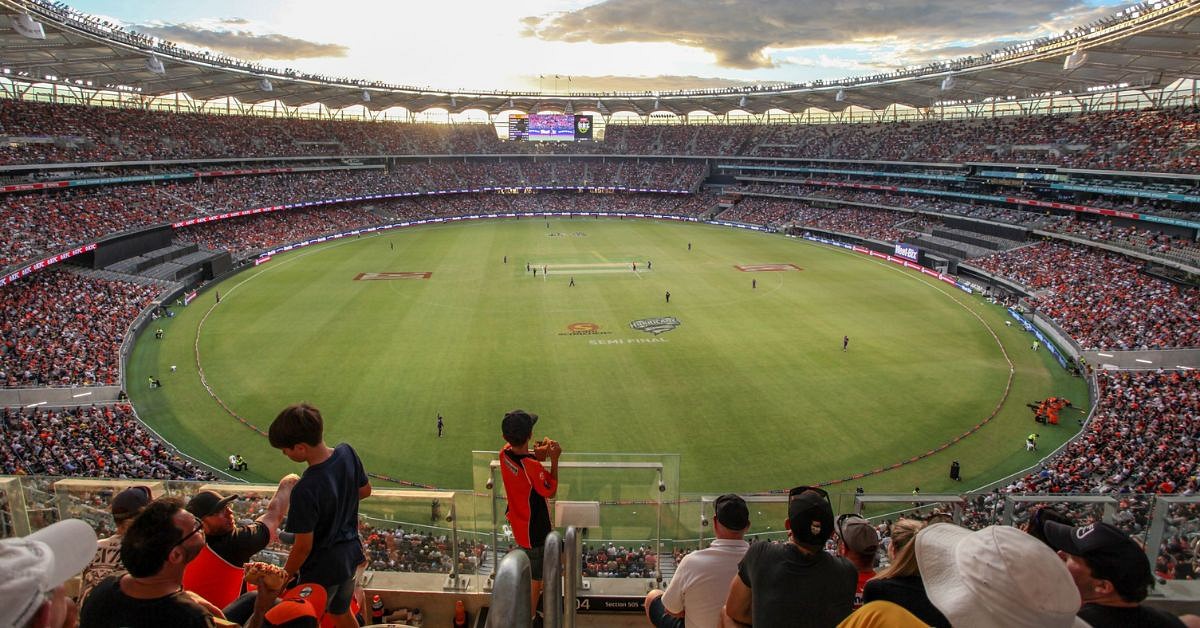 SCO Vs THU Pitch Report: Optus Stadium Perth Pitch Report Batting Or ...