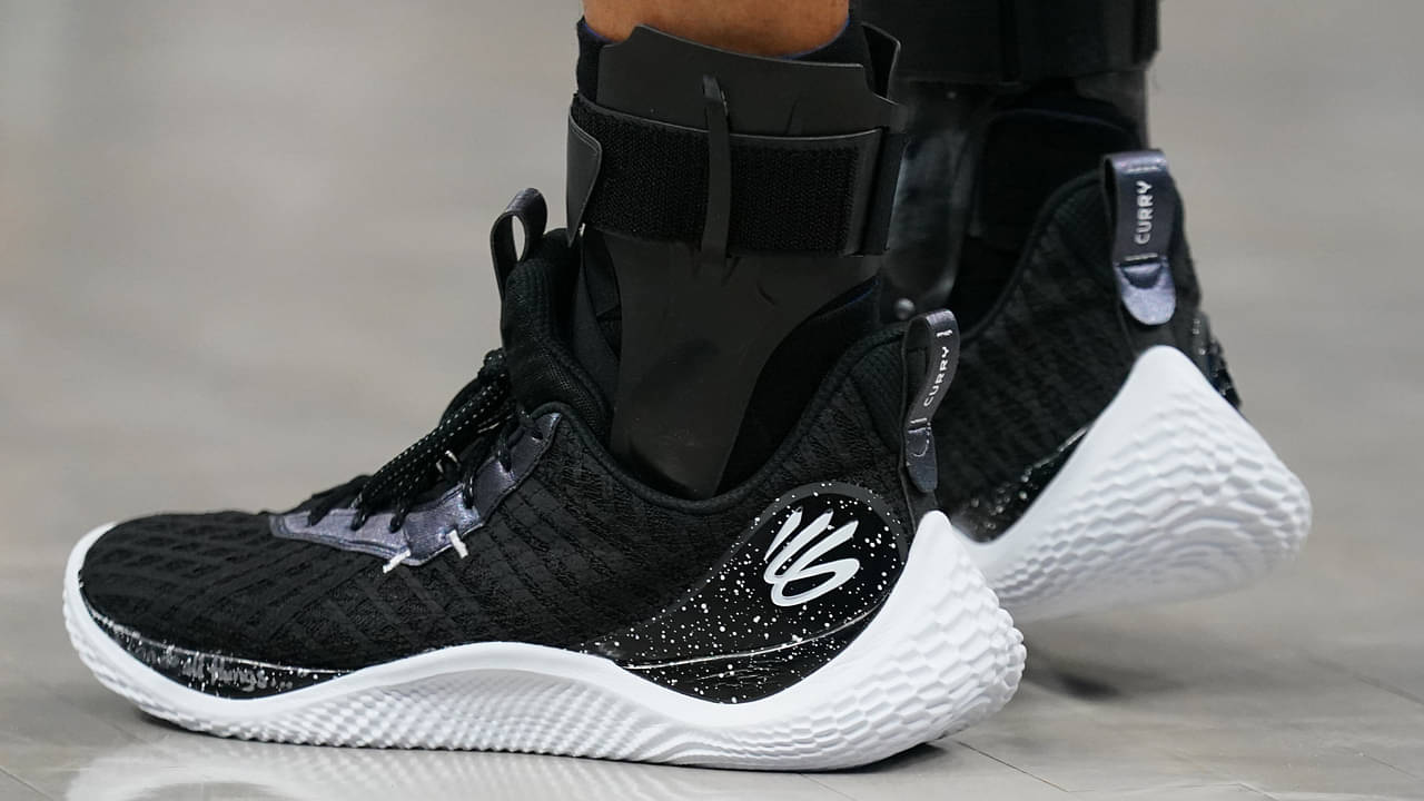 Stephen Curry Pulled out 2 $160 Special Sneakers for his Highly