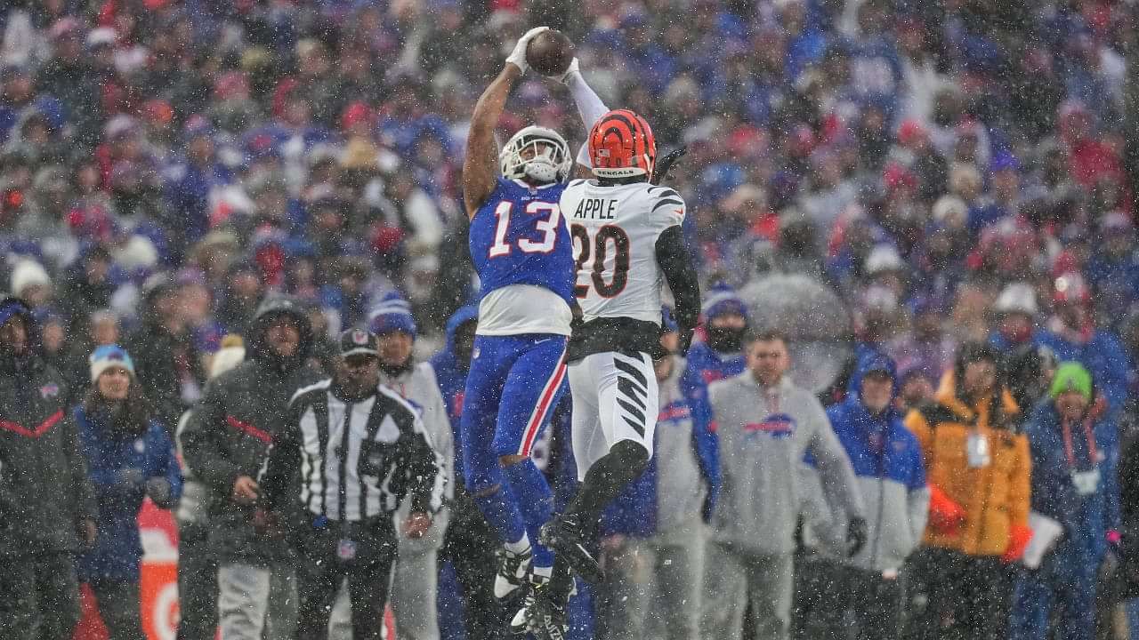 Bengals' Eli Apple trolls Bills' Diggs, Allen with 'couples therapy' tweet