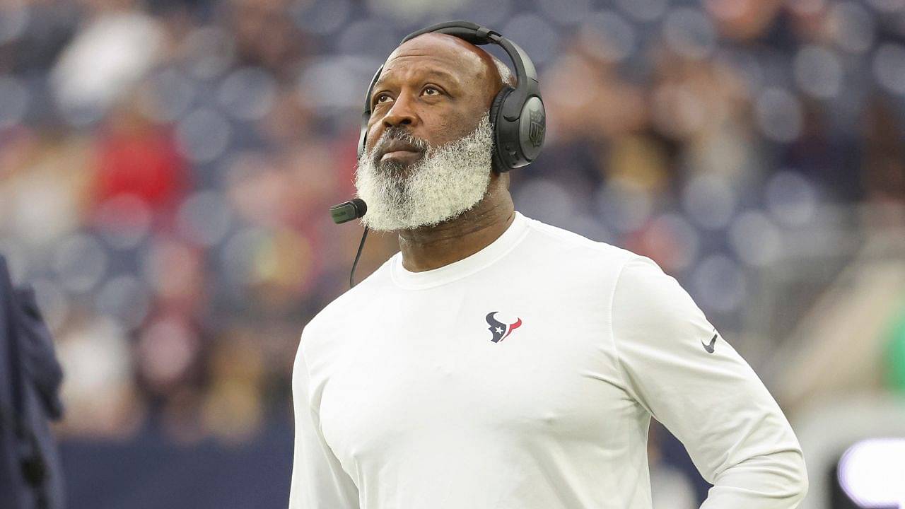 Lovie Smith offered a final gift to the Chicago Bears before the Houston Texans fired him