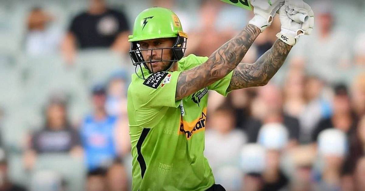Why is Alex Hales not playing today's BBL 12 match between Sydney Thunder and Perth Scorchers at Sydney Showground Stadium?